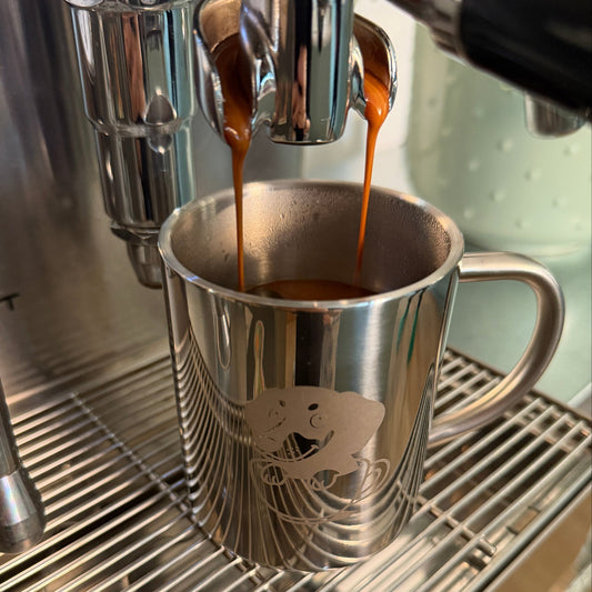 Espresso mit Crema im Siebtraeger — Bodos Blend