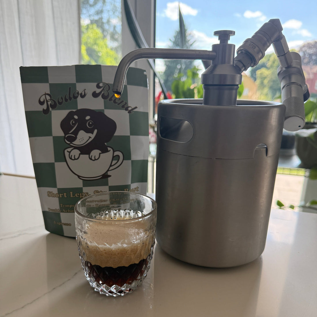 Was ist Nitro Cold Brew? Der cremige Kaffee mit Stickstoff erklärt